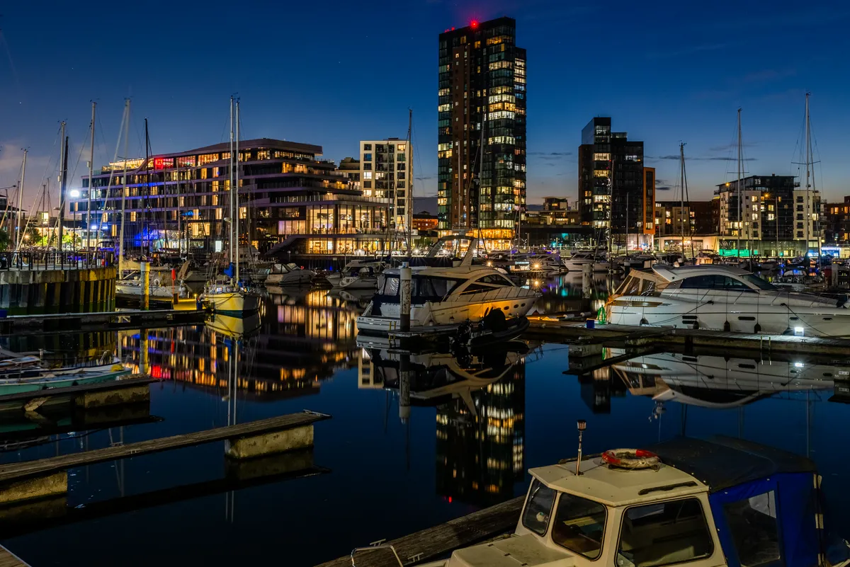 Southampton, Hampshire — landscape photograph by Wayne Chell